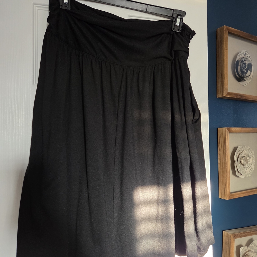 Elegant Black Women's Skirt